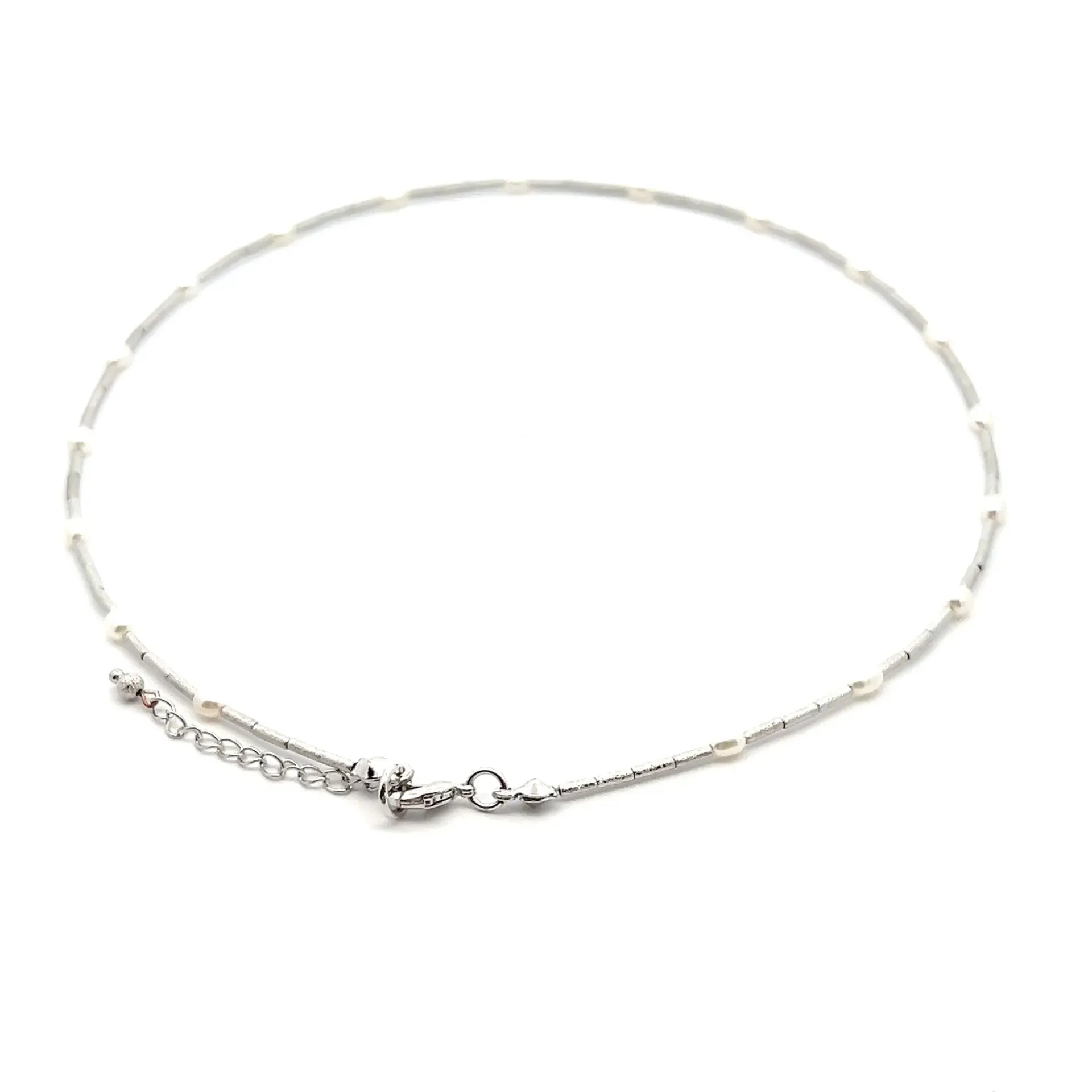 Rosario Pearls Choker